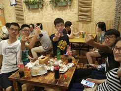 宝鸡烧烤加盟,学烧烤技术,开烧烤店多少钱疯狂烤翅加盟